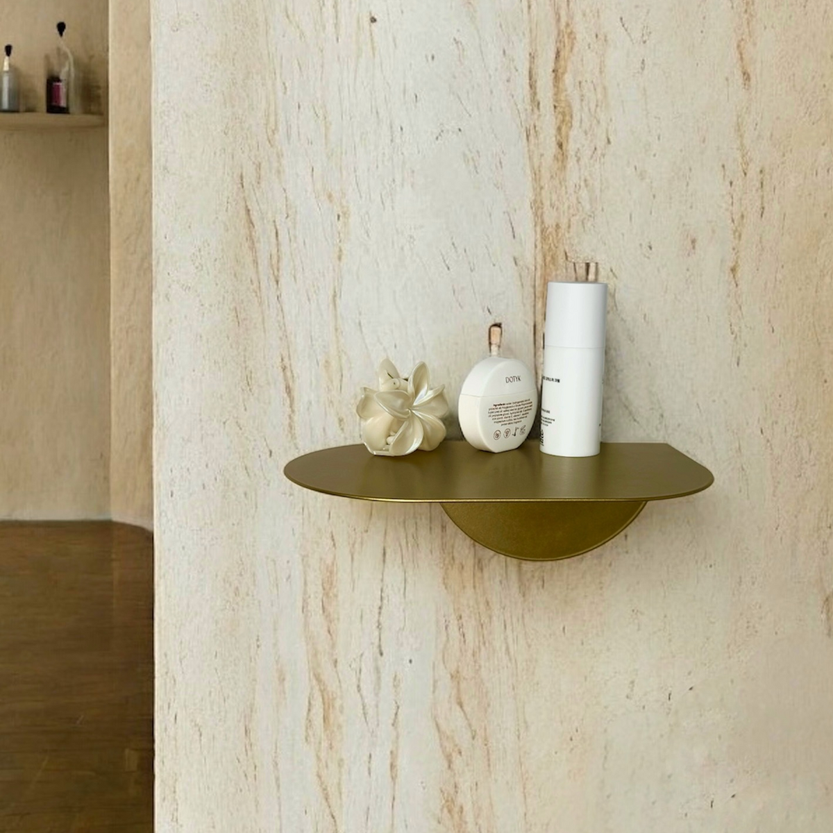 Compact Metal Wall Shelf with Rounded Base – M03