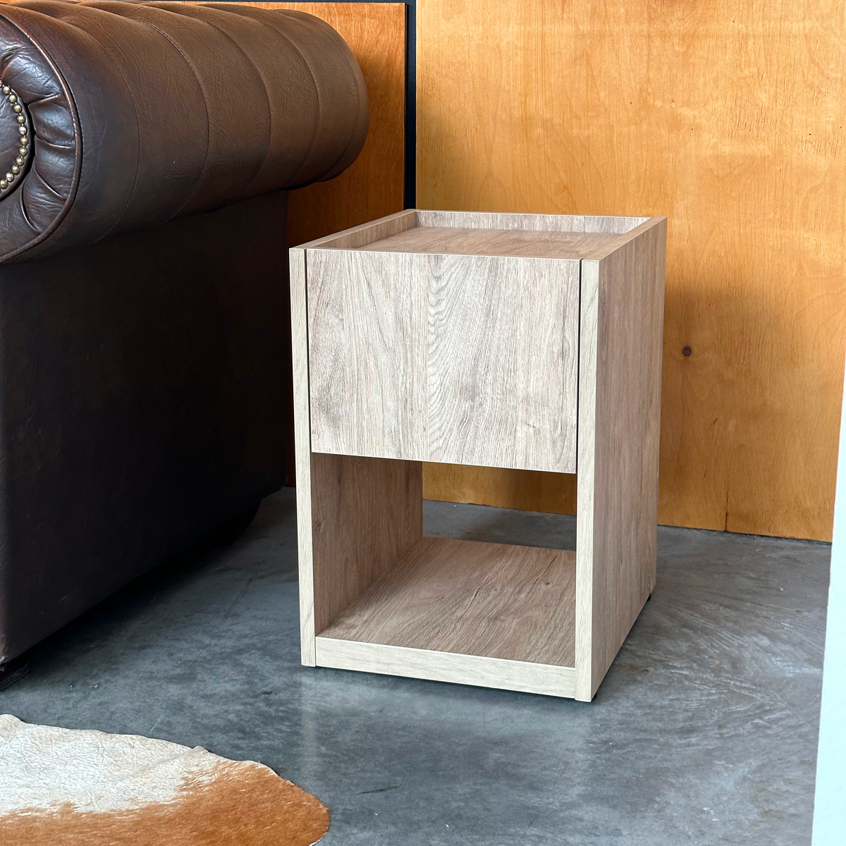 Stylish Nightstand with Hidden Locked Compartment – B34